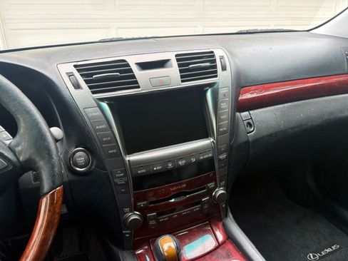 Used 2008 Lexus LS 460 RWD image 10