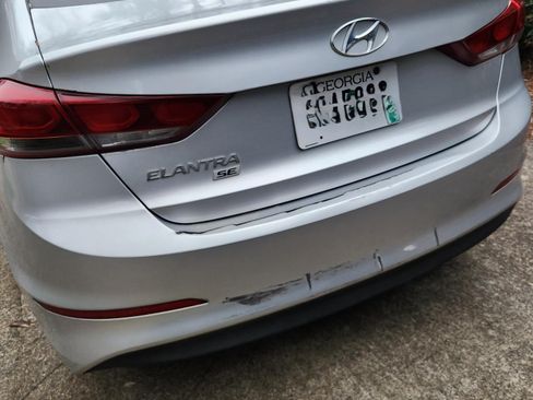 Used 2017 Hyundai Elantra SE image 4