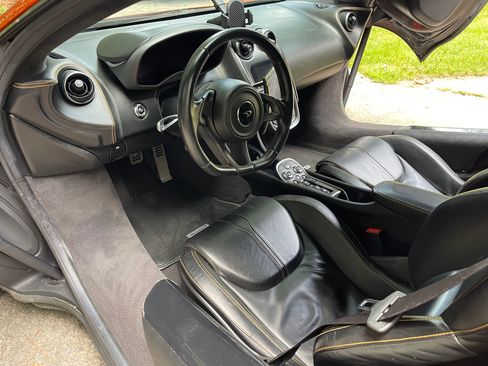 Used 2017 McLaren 570S Coupe image 16