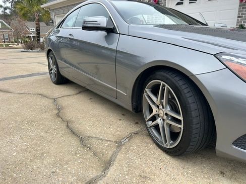 Used 2015 Mercedes-Benz E 400 4MATIC Coupe image 4