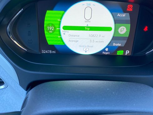 Used 2019 Chevrolet Bolt Premier w/ Infotainment Package image 10