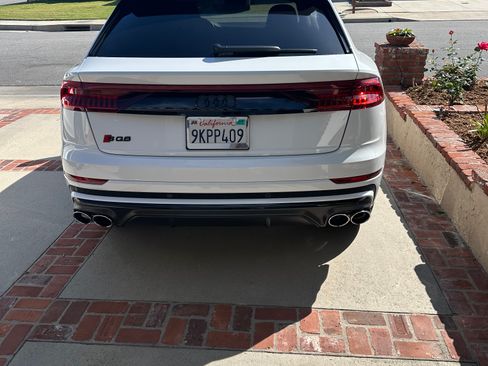Used 2023 Audi SQ8 Prestige image 4