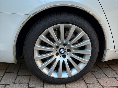 Used 2012 BMW 750Li image 12