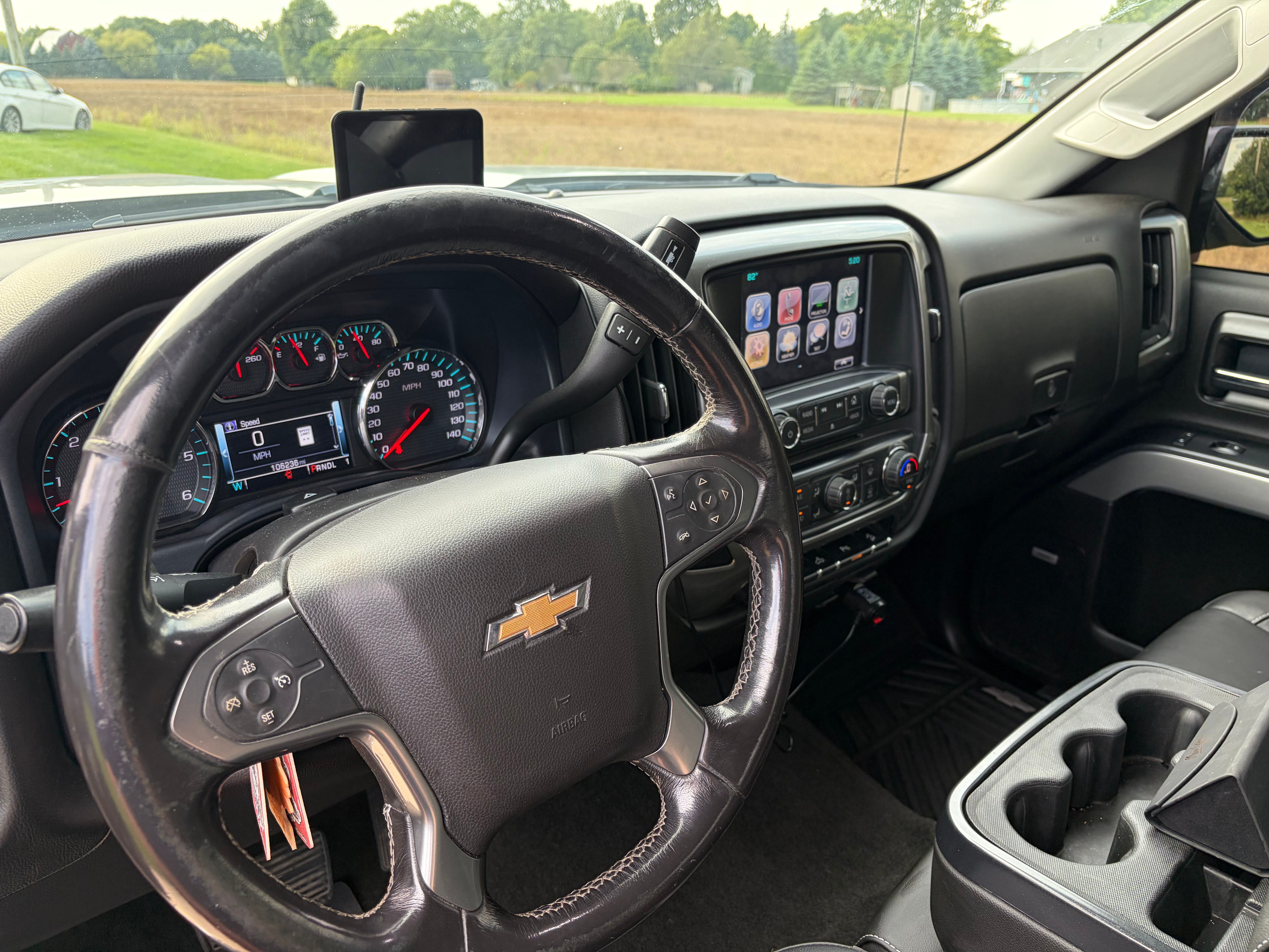 Used 2018 Chevrolet Silverado 2500 LT w/ LT Convenience Package AWD/4WD image 9