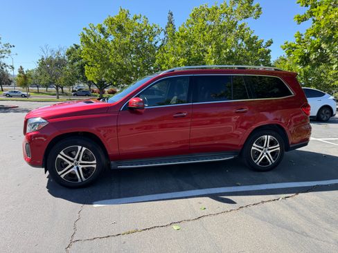 Used 2018 Mercedes-Benz GLS 450 4MATIC image 11