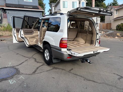 Used 2000 Toyota Land Cruiser image 6