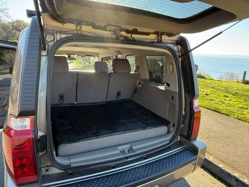 Used 2006 Jeep Commander 4WD image 13