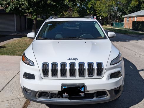 Used 2016 Jeep Cherokee Limited image 1