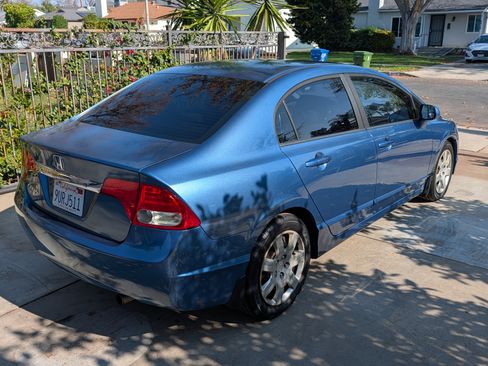 Used 2010 Honda Civic LX image 5