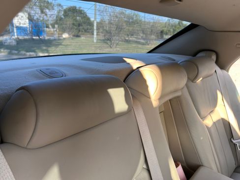 Used 2008 Cadillac DTS image 25