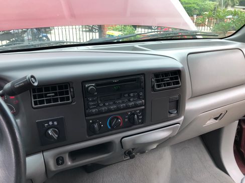 Used 2004 Ford F350 XL image 14