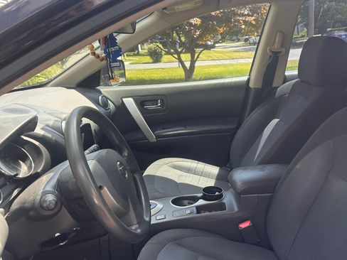 Used 2013 Nissan Rogue S FWD image 8