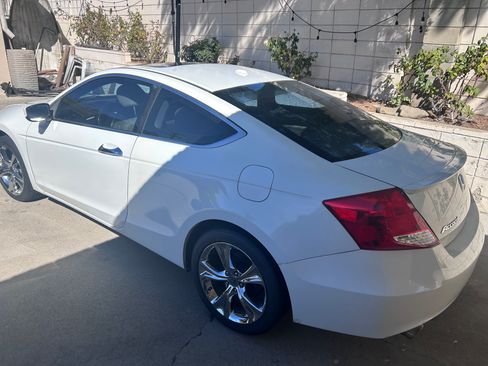 Used 2012 Honda Accord EX-L image 2