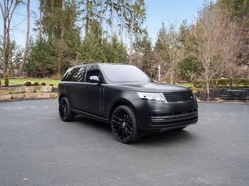 Used 2023 Land Rover Range Rover SE image 4