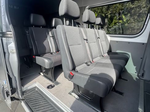 Used 2016 Mercedes-Benz Sprinter 3500 image 8