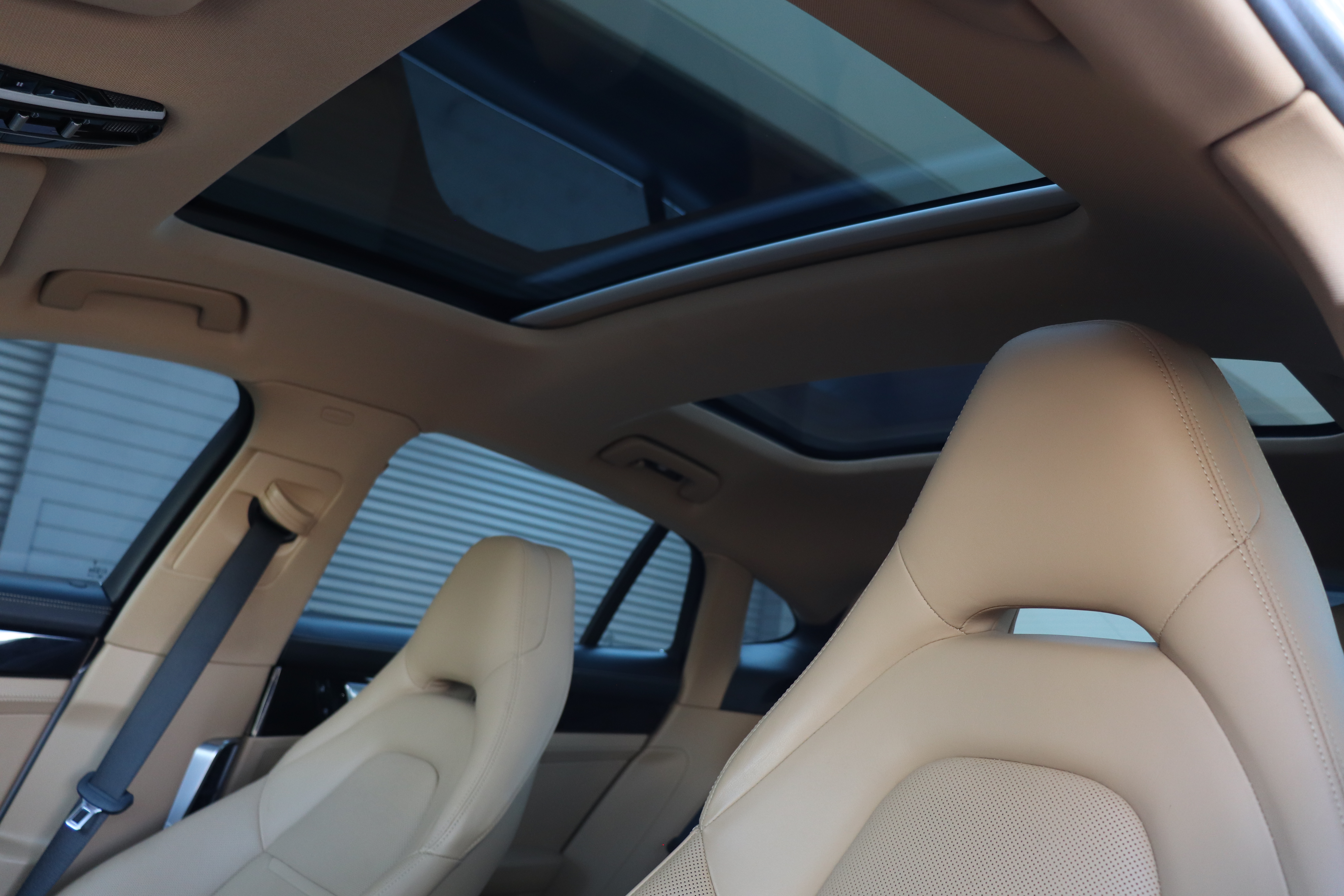 Used 2021 Porsche Panamera 4S AWD/4WD image 22