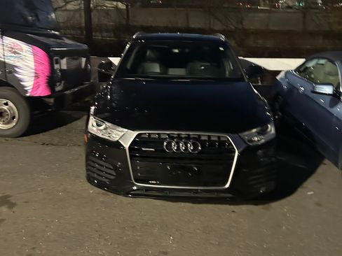 Used 2018 Audi Q3 2.0T Premium AWD/4WD image 4