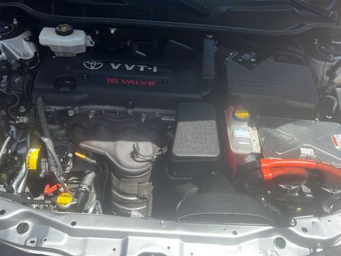 Used 2010 Toyota Camry Hybrid FWD image 17