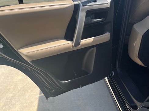 Used 2010 Toyota 4Runner SR5 RWD image 5