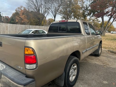Used 2001 Toyota Tundra SR5 image 2