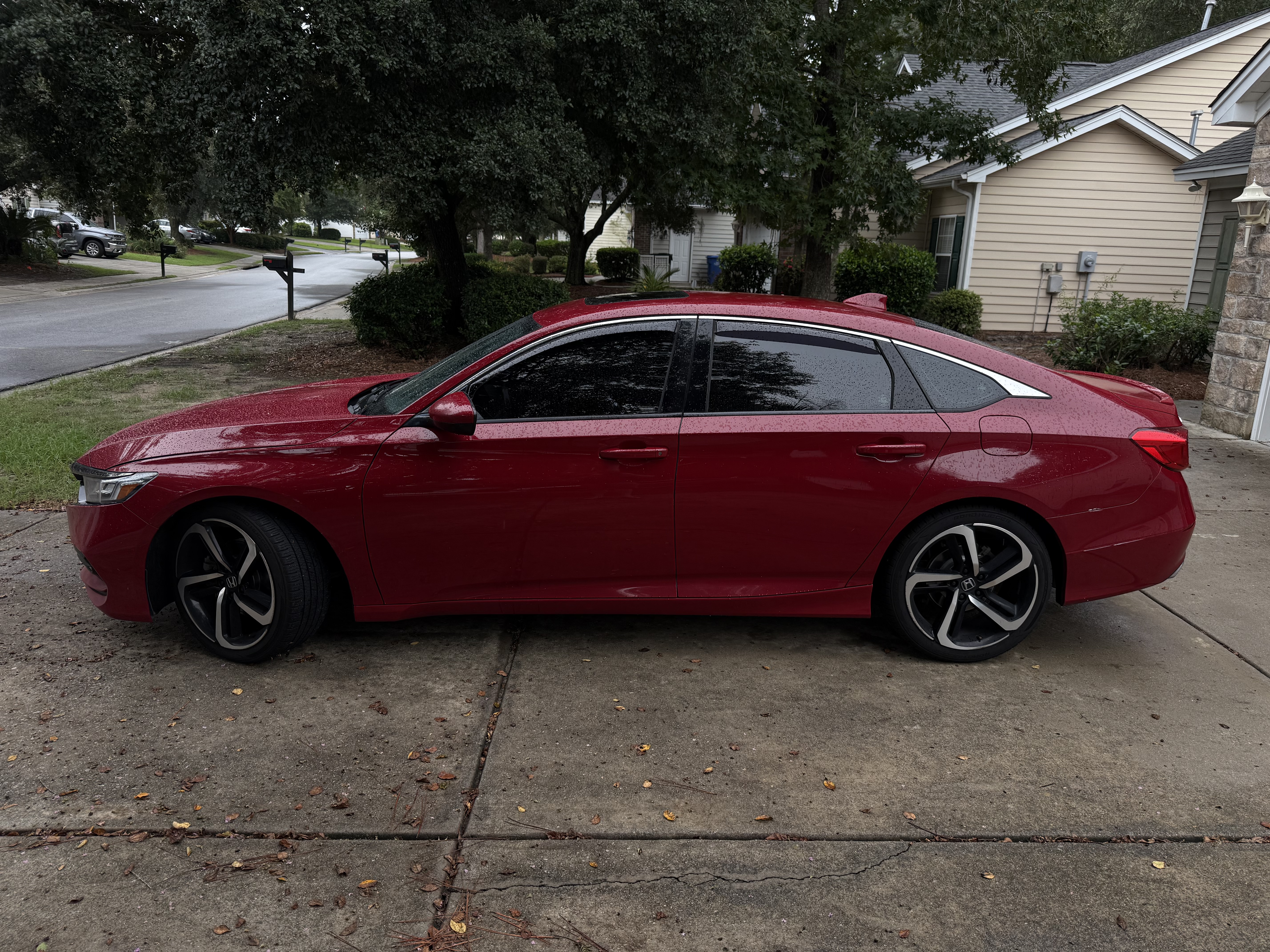 Used 2018 Honda Accord Sport image 1