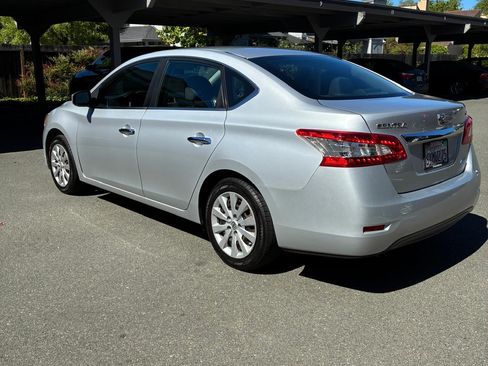 Used 2013 Nissan Sentra SV image 2