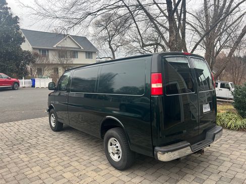 Used 2013 Chevrolet Express 2500 w/ Power Package image 5