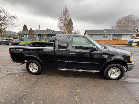 Used 2001 Ford F150 4x4 SuperCab image 1