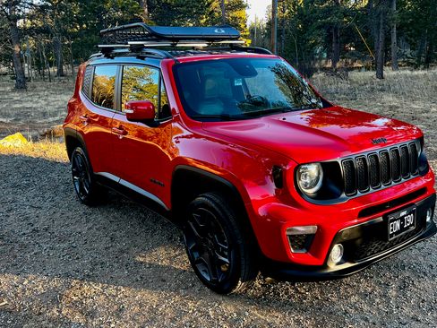 Used 2020 Jeep Renegade Altitude image 1