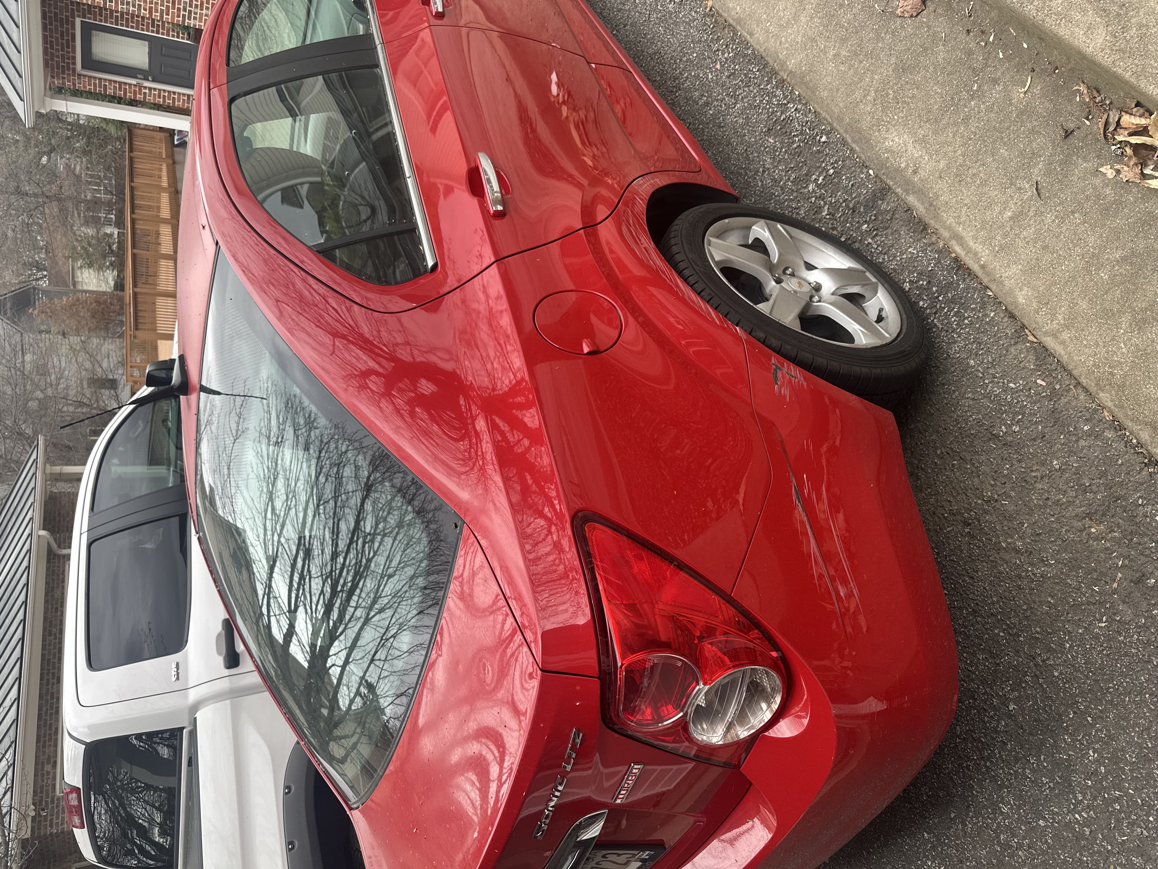 Used 2012 Chevrolet Sonic LTZ FWD image 6