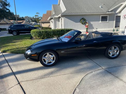 Used 1998 Jaguar XK8 Convertible image 2