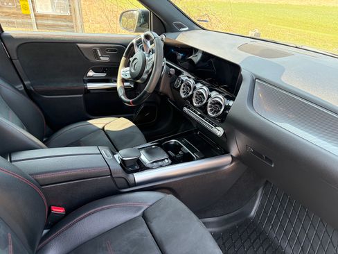Used 2022 Mercedes-Benz GLA 45 AMG 4MATIC image 4