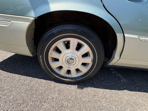 Used 2005 Mercury Grand Marquis GS RWD image 11