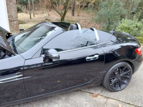 Used 2013 Mercedes-Benz SLK 250 image 11