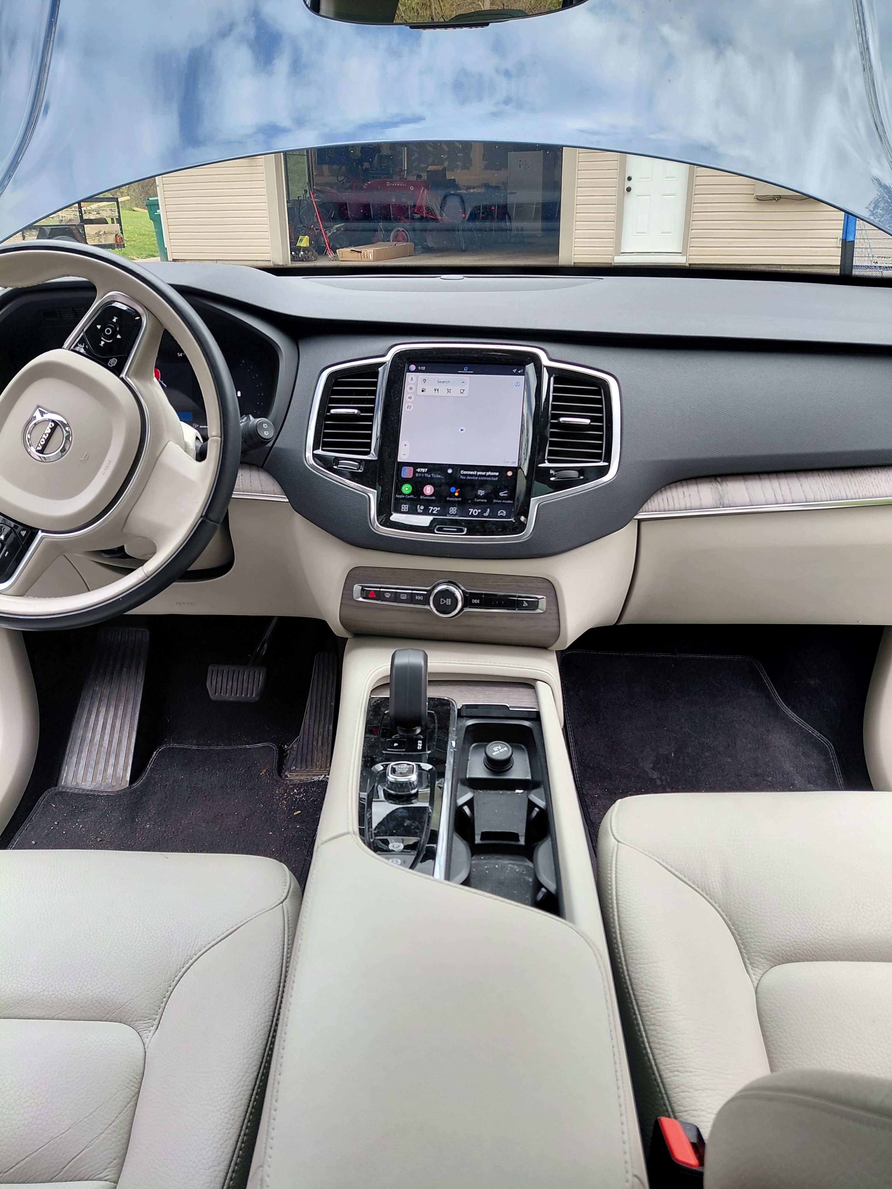 Used 2023 Volvo XC90 B6 Plus AWD/4WD image 13