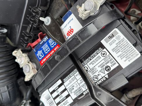 Used 2019 Toyota Corolla SE image 15