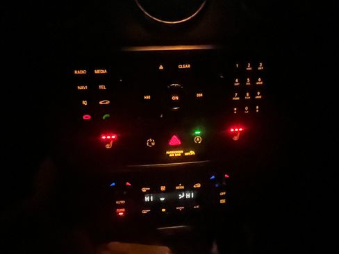 Used 2015 Mercedes-Benz CLA 250 4MATIC image 12