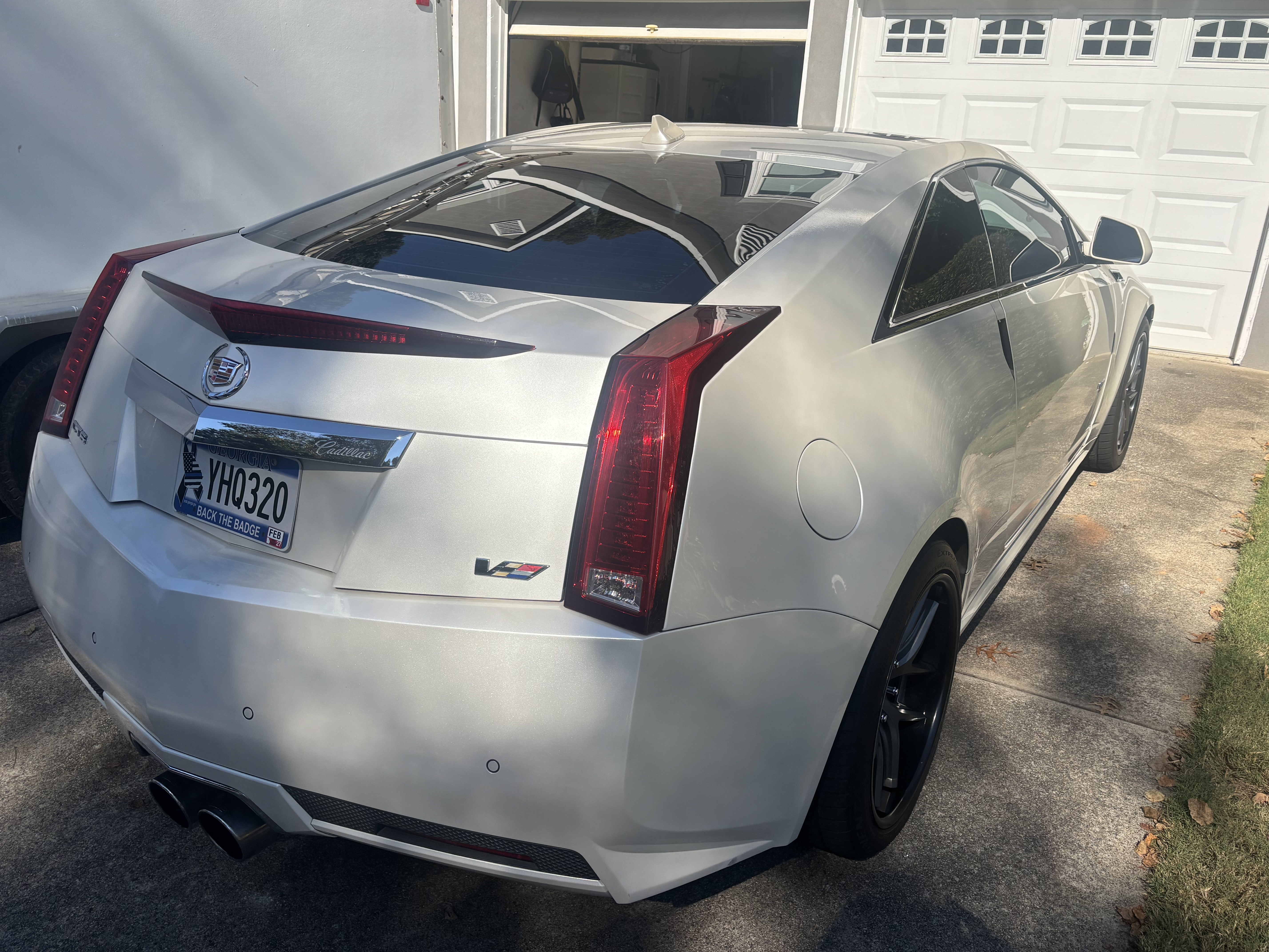 Used 2011 Cadillac CTS V RWD image 13