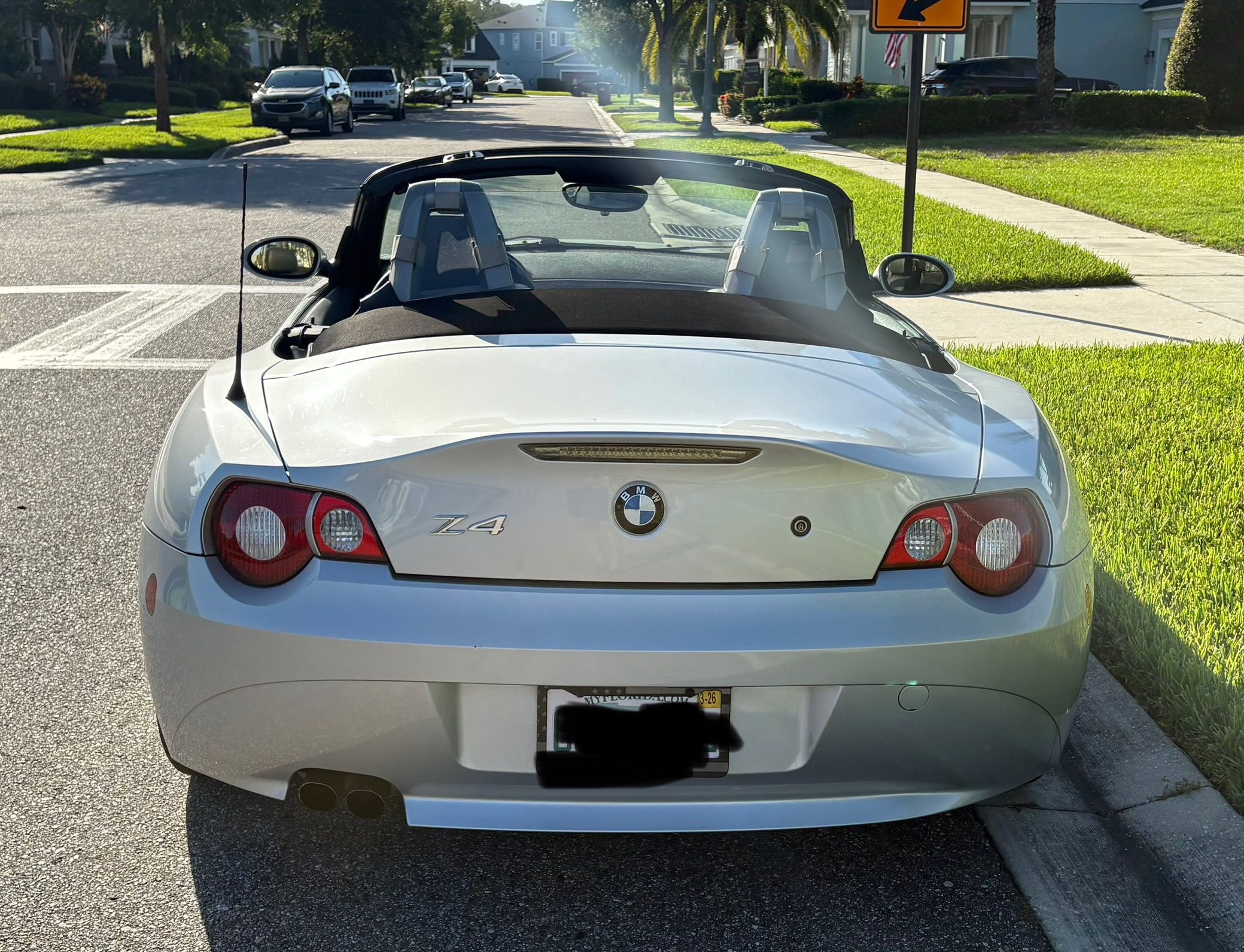 Used 2005 BMW Z4 3.0i RWD image 6