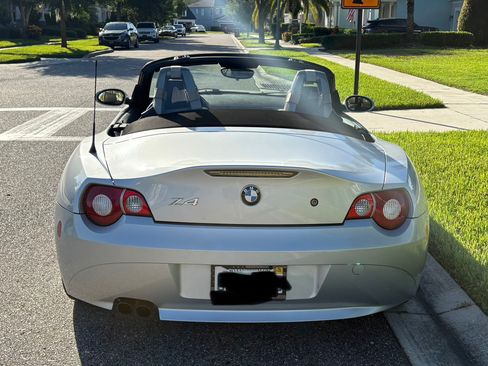 Used 2005 BMW Z4 3.0i RWD image 6