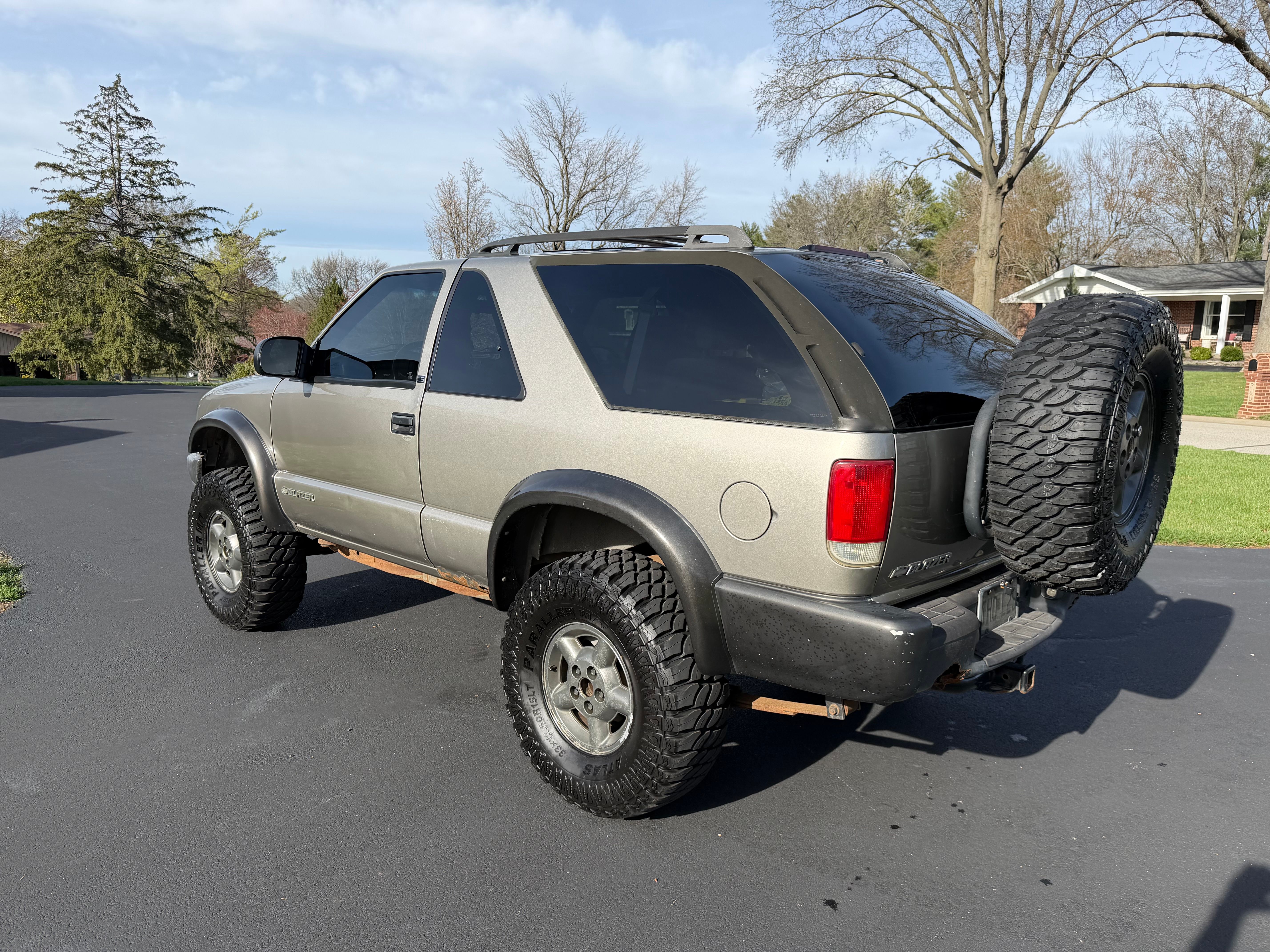Used 2000 Chevrolet Blazer LS w/ LS Preferred Equipment Group AWD/4WD image 9