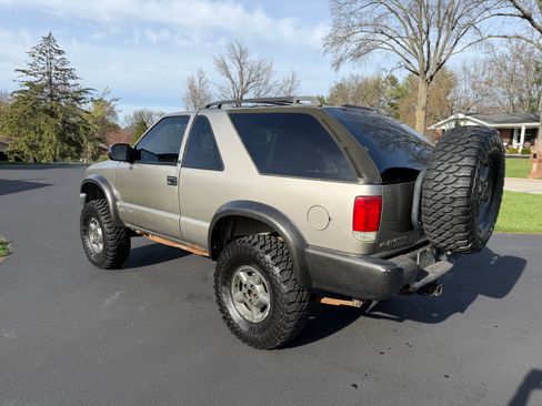 Used 2000 Chevrolet Blazer LS w/ LS Preferred Equipment Group image 9