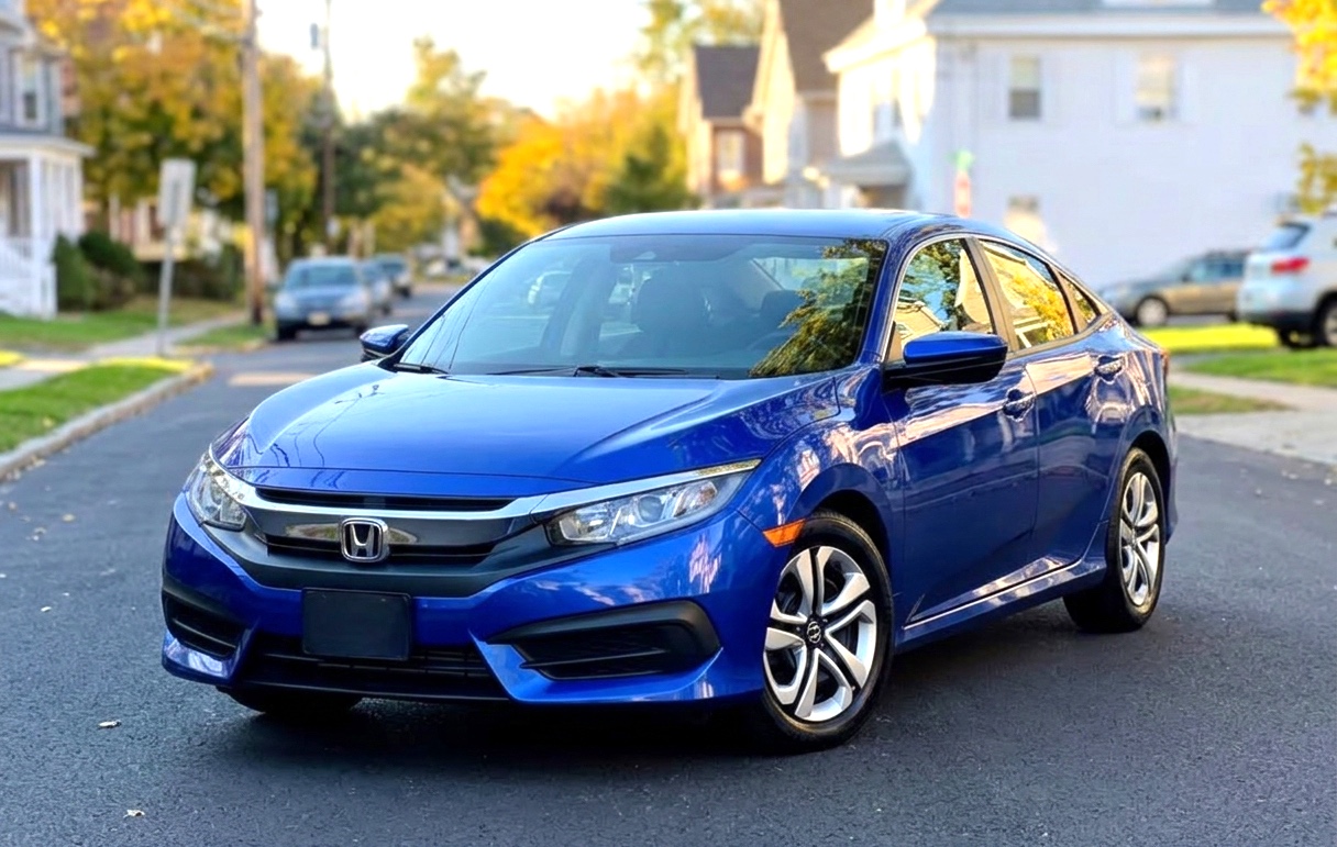 Used 2018 Honda Civic LX image 2