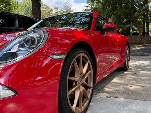 Used 2014 Porsche 911 Carrera RWD image 4