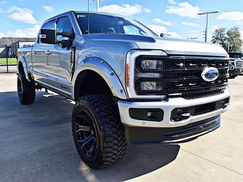 Used 2023 Ford F250 Lariat w/ Lariat Ultimate Package AWD/4WD image 10