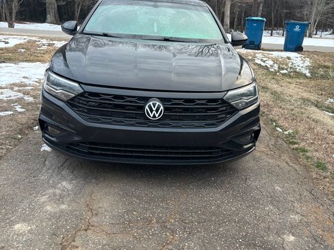 Used 2020 Volkswagen Jetta R-Line image 1