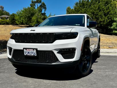 Used 2024 Jeep Grand Cherokee Limited w/ Luxury Tech Group II