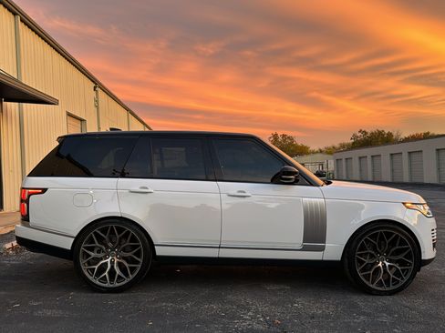 Used 2021 Land Rover Range Rover P525 Westminster Edition image 12