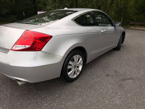 Used 2011 Honda Accord EX-L image 12