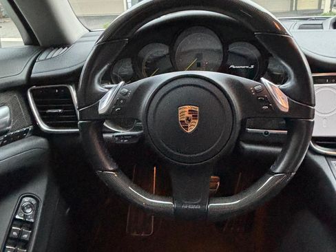Used 2016 Porsche Panamera S RWD image 9